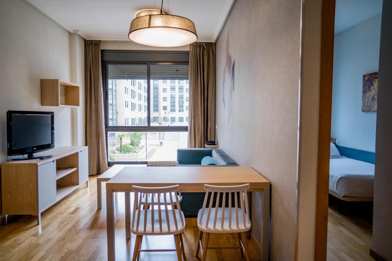 Compostela Suites Madrid Exterior foto