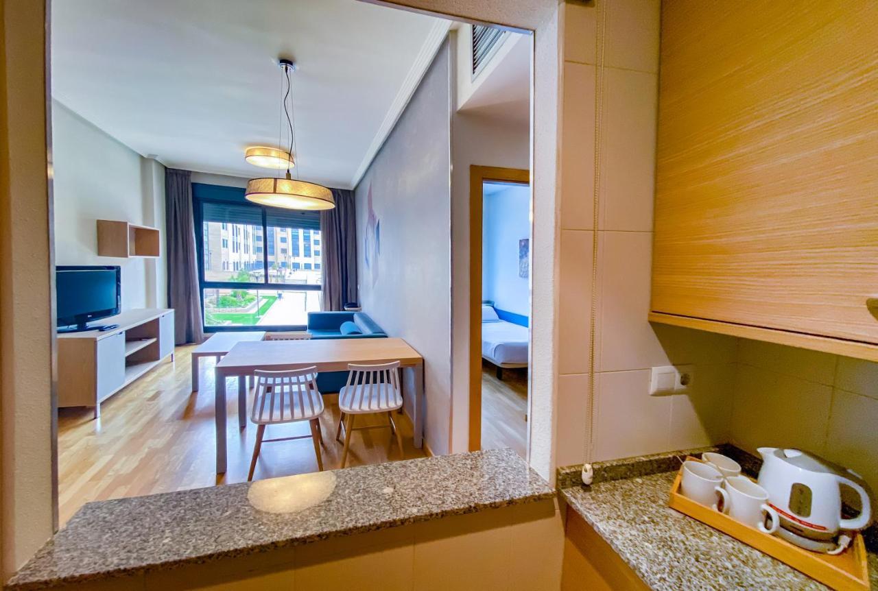 Compostela Suites Madrid Exterior foto