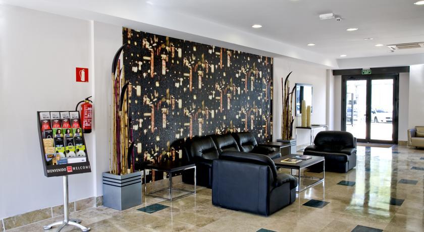 Compostela Suites Madrid Exterior foto